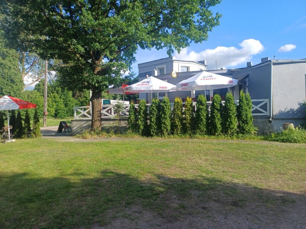 Galeria Zajazd Osiek - restauracja na zewnątrz